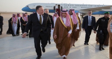 فى مستهل جولة إقليمية ... وزير الخارجية الأمريكي الجديد يصل الرياض