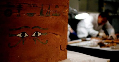 مزاد علني في لندن يعرض آثارا مصرية بثمن بخس