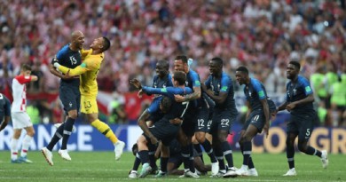فرنسا تتوج بكأس العالم للمرة الثانية علي حساب كرواتيا