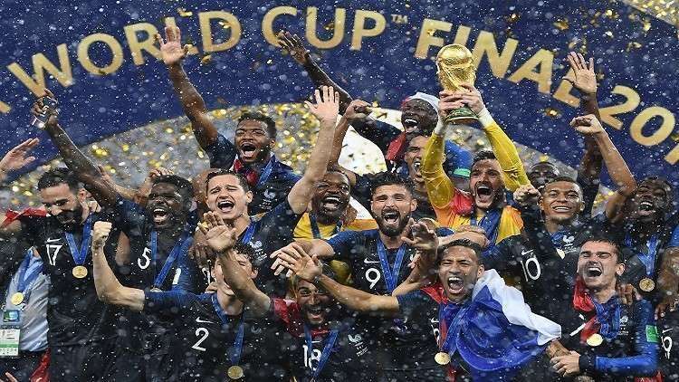 روسيا تفوز بكأس العالم لكرة القدم "اقتصاديا"