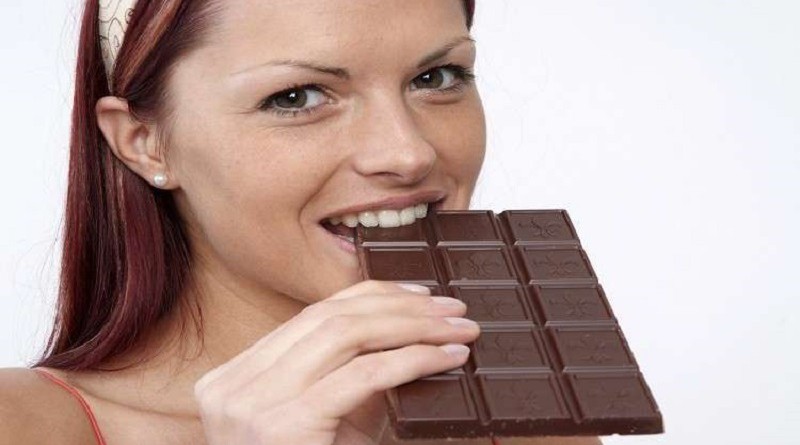 الشوكولاتة تقلل خطر اضطرابات القلب