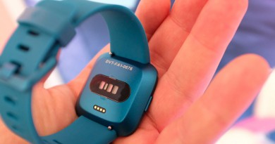"Fitbit" تطلق نسخا رخيصة من ساعاتها الذكية