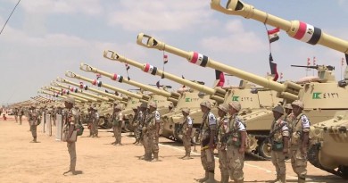 موقع عبري: "ليس فقط غواصات.. مصر تشتري السلاح وتستعد للحرب"