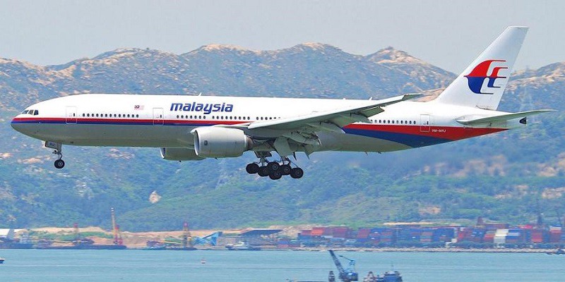 روسيا "اختطفت الطائرة الماليزية".. خبير يشرح الطريقة والسبب