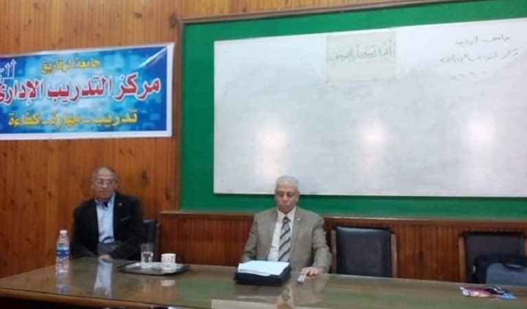 د. عبدالله قادوس المحاضر المعتمد والمستشار الضريبي بوزارة المالية