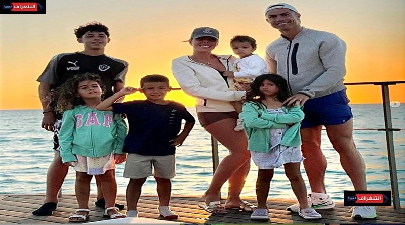 خاتم رونالدو… تأملات "اللحظة" بين الشرق والغرب